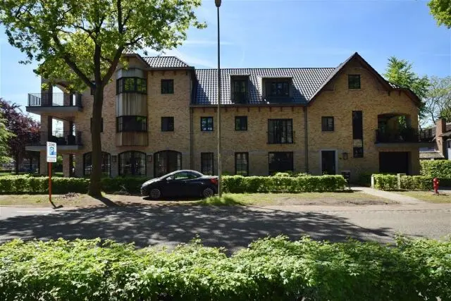 Max Temmermanlaan 1